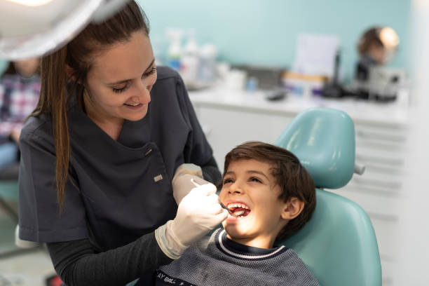 Best Emergency Tooth Extraction  in Ddleville, MI